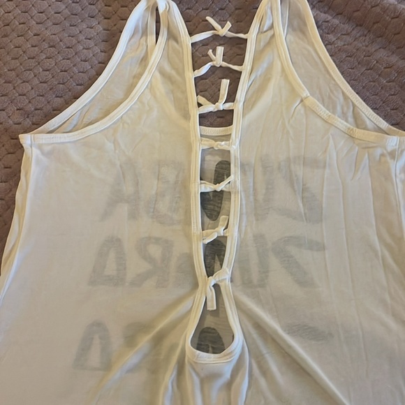 Zumba:  white tank with grey and silver - Picture 5 of 5